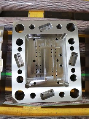 ASTM P20のプラスチック金型用板材の燻蒸の自由な木箱ISO9001